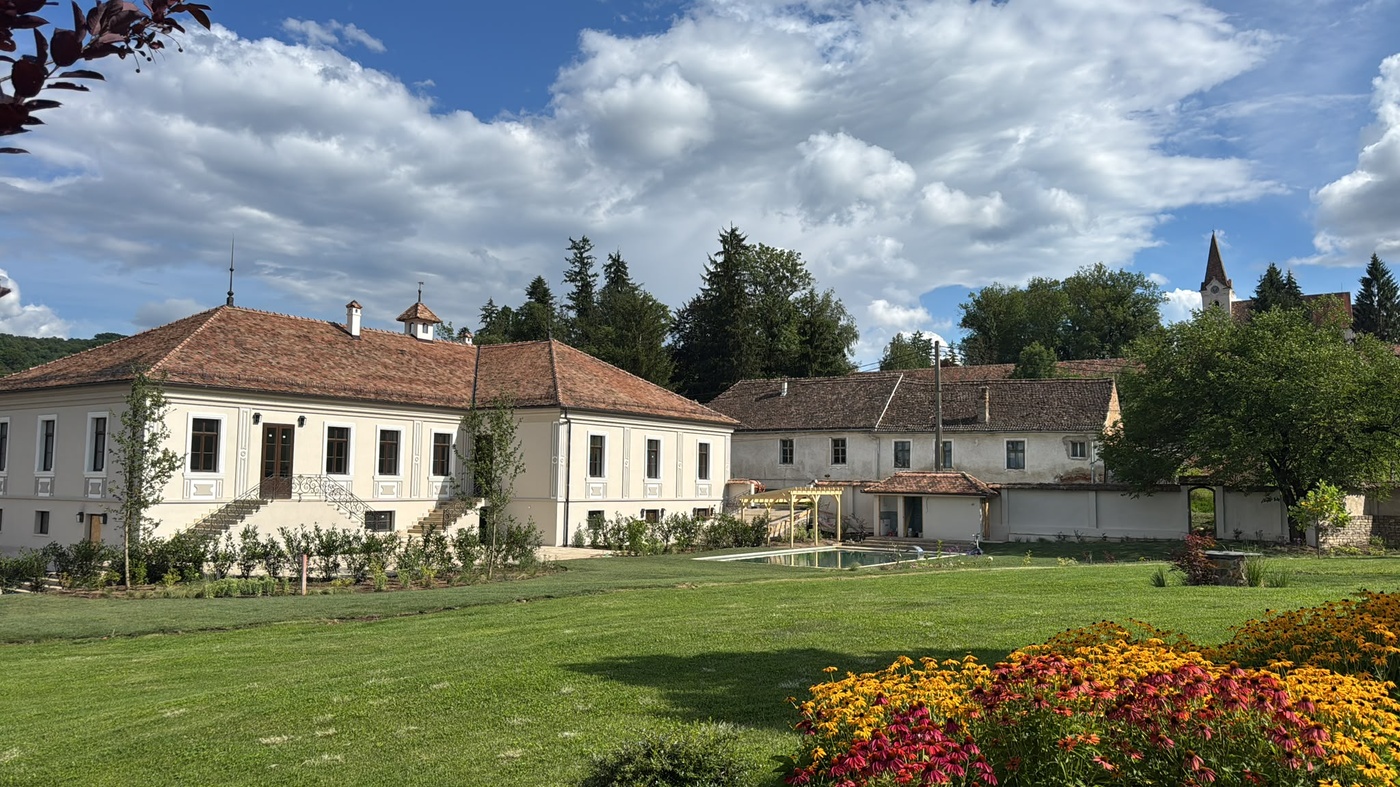 Bethlen Estates main house and gardens